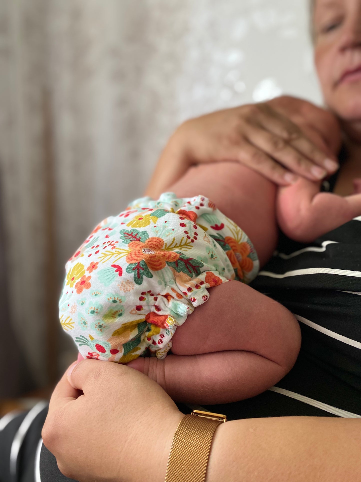 Tasku ja reguleeritavate jalakummidega sisemähe